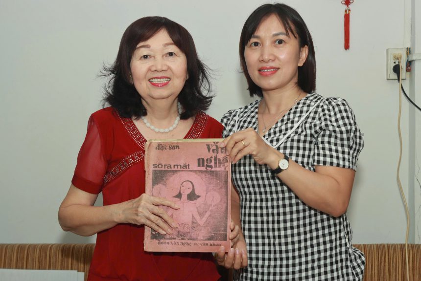 HÁT CHO ĐỒNG BÀO TÔI NGHE – BẢN HÙNG CA CỦA NHỮNG TÀ ÁO TRẮNG DẤN THÂN