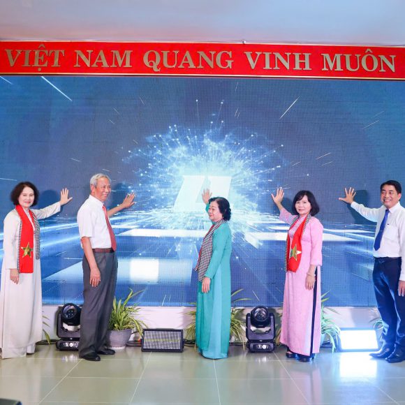 KHAI MẠC TRIỂN LÃM “SEN TRONG ĐÁ”’ TẠI BẢO TÀNG CÔN ĐẢO